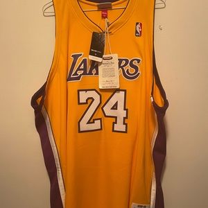 Authentic Lakers Kobe Bryant jersey